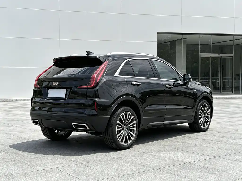 Cadillac XT4 2023 — фото 13