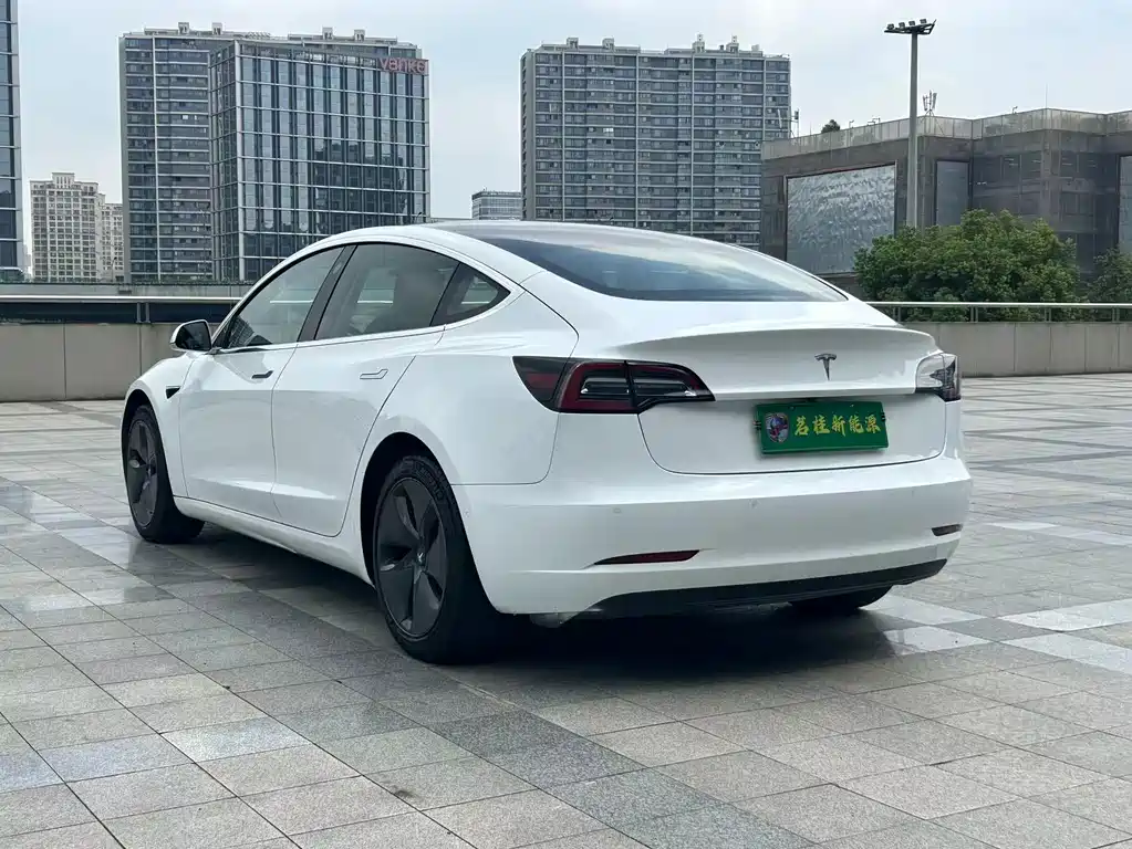Tesla Model 3 2019 — фото 14
