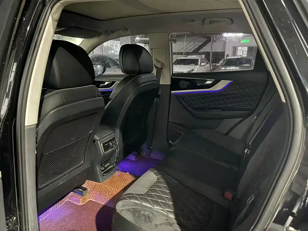 Hongqi HS5 2020