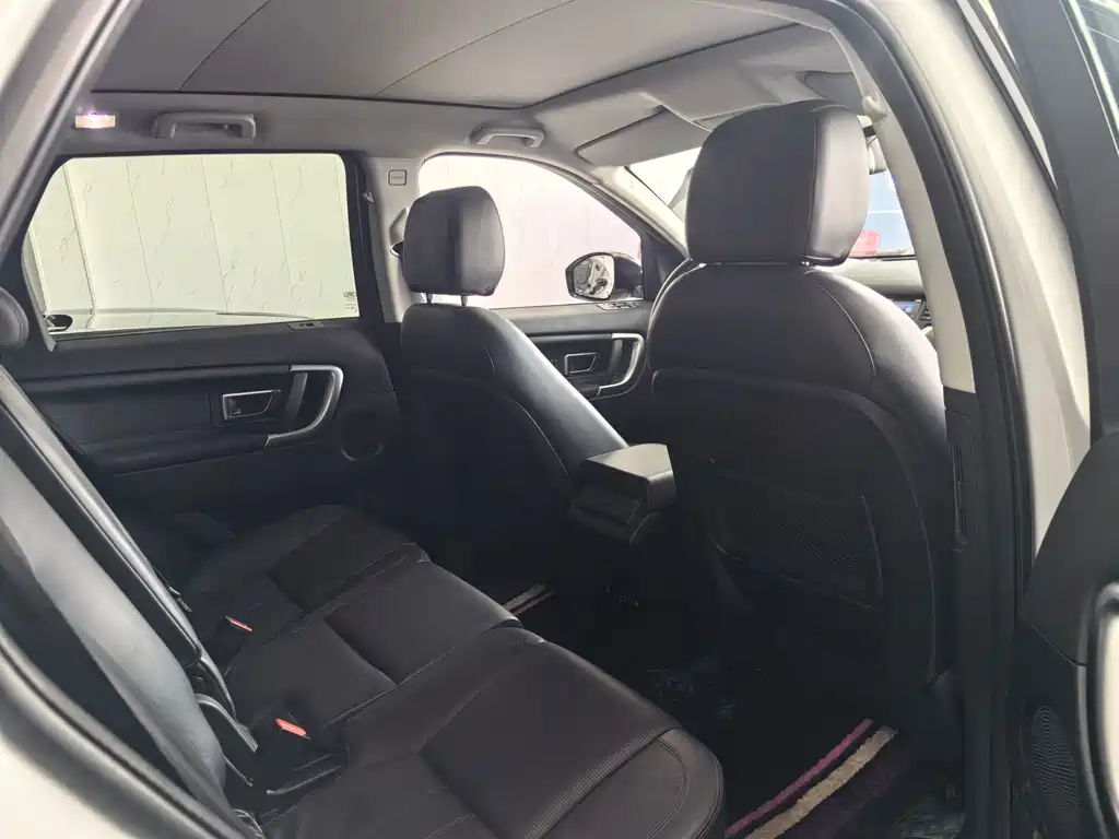 Land Rover Discovery Sport 2016 — фото 11