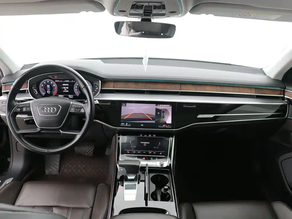 Audi A8 2019 — фото 9