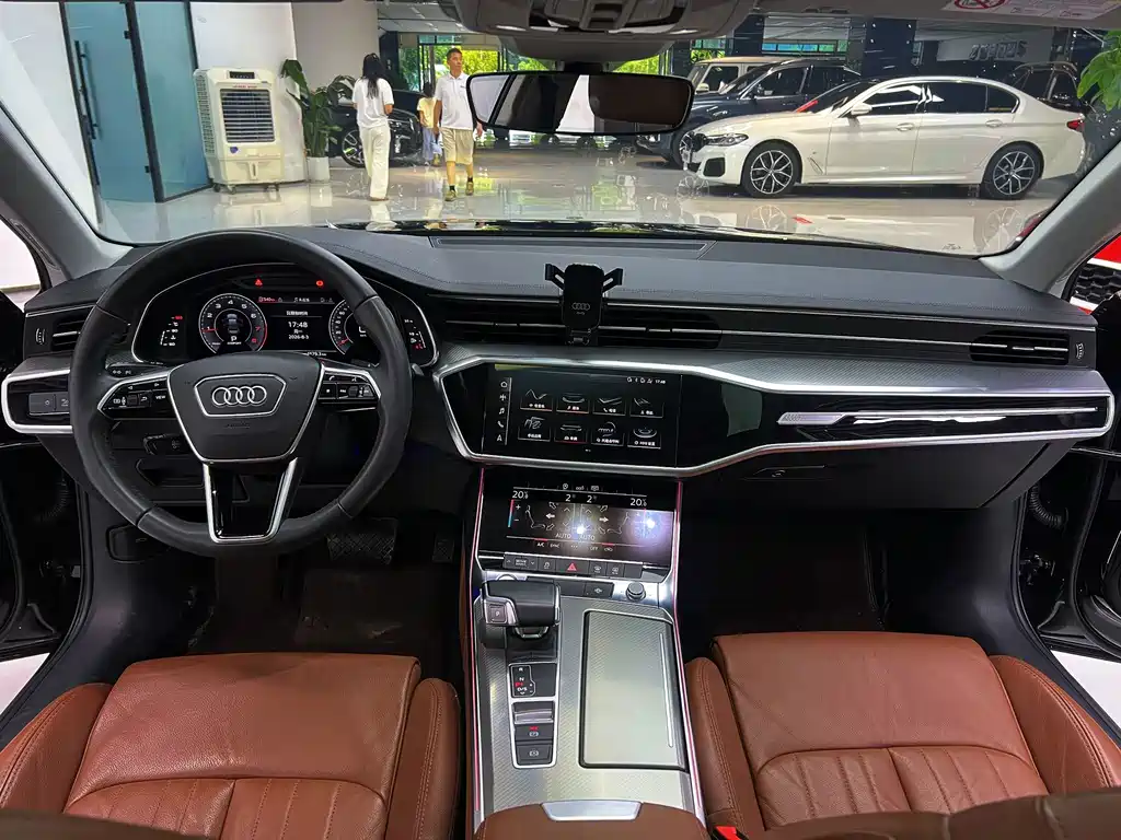 Audi A6L 2020