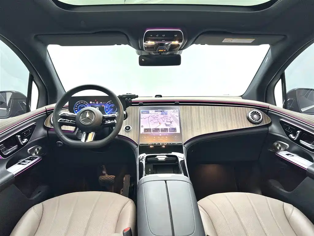 Mercedes-Benz EQE SUV 2024 — фото 13