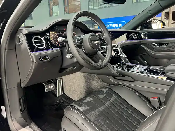 Bentley Flying Spur Plug-In Hybrid 2023