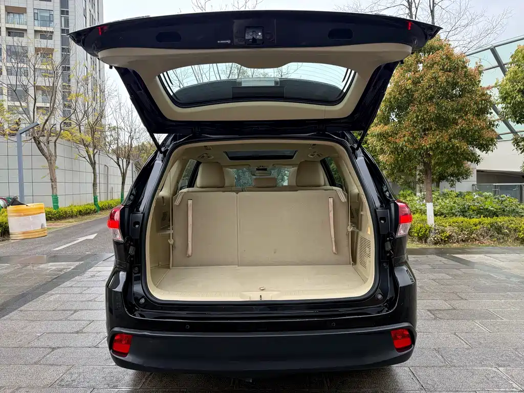 Toyota Highlander 2018 — фото 26