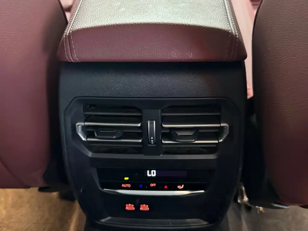 BMW 3 Series 2025