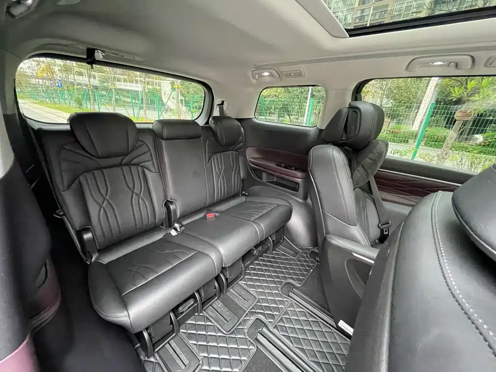 GAC Motor Trumpchi M8 2024 — фото 18