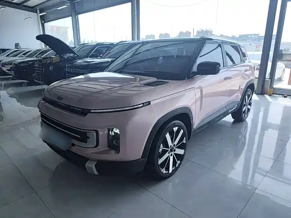Geely ICON 2023