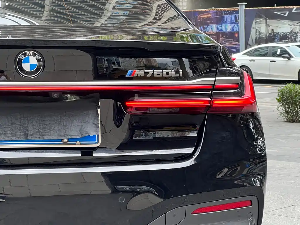 BMW 7 Series 2019 — фото 21