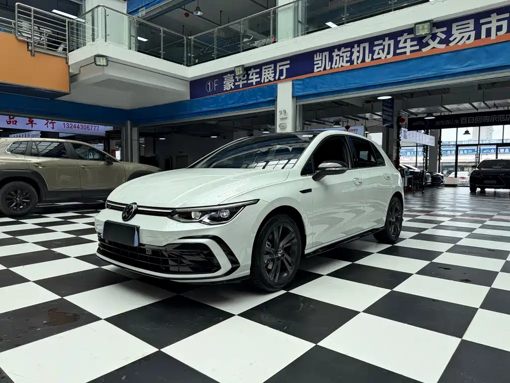 Volkswagen Golf 2022