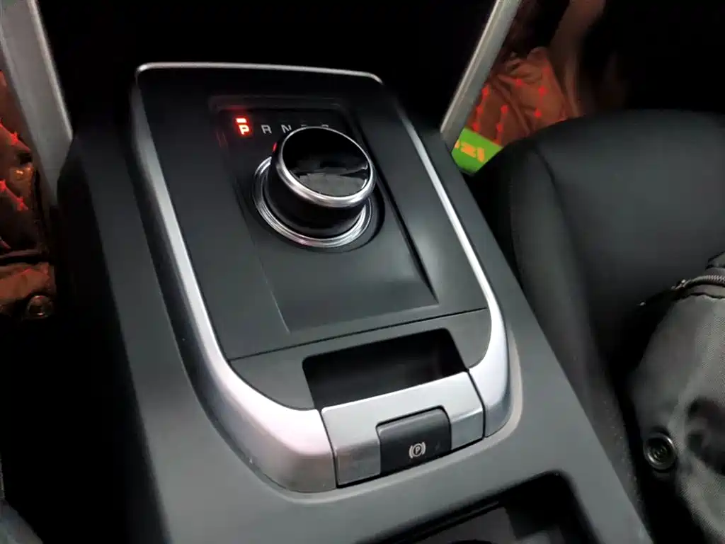 Land Rover Discovery Sport 2019 — фото 14