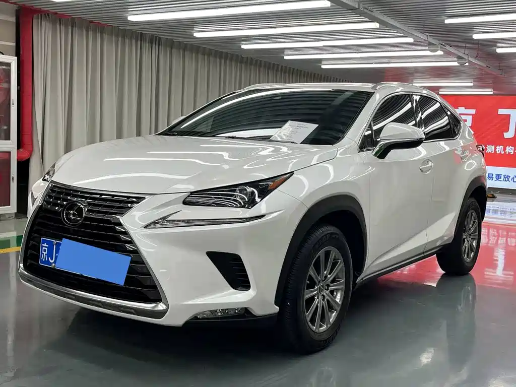 Lexus NX 2021 — фото 3