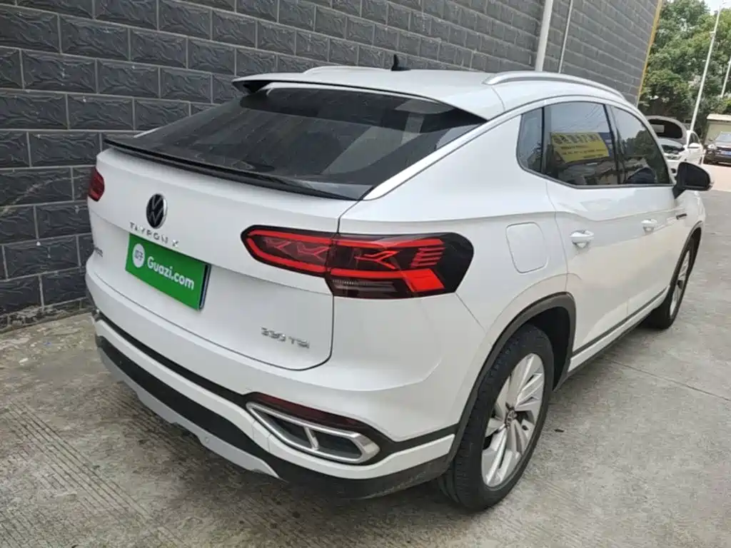 Volkswagen X 2021