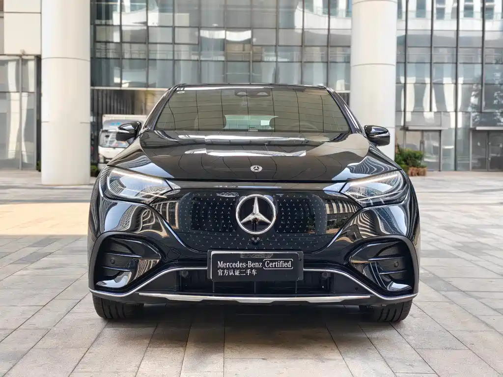 Mercedes-Benz EQE SUV 2025