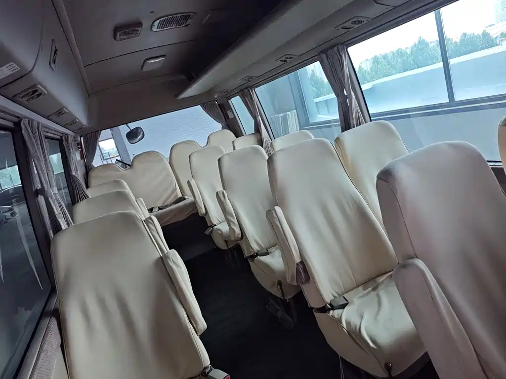 Toyota Coaster 2012
