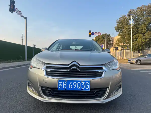 Citroën C4L 2014