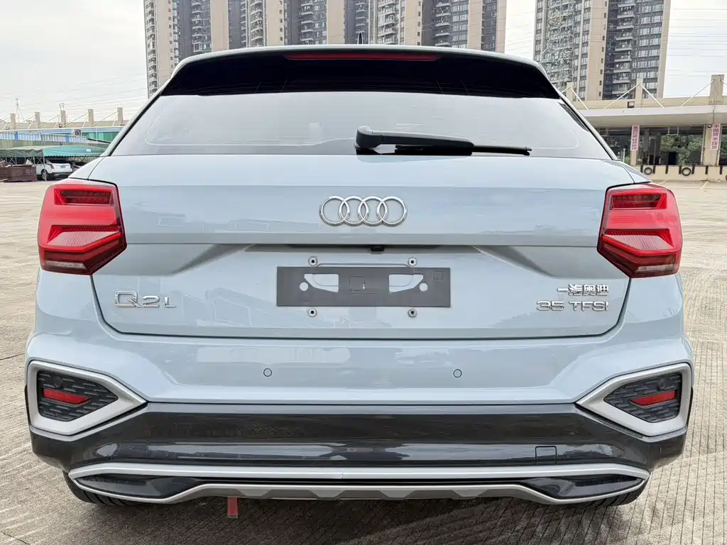 Audi Q2L 2022