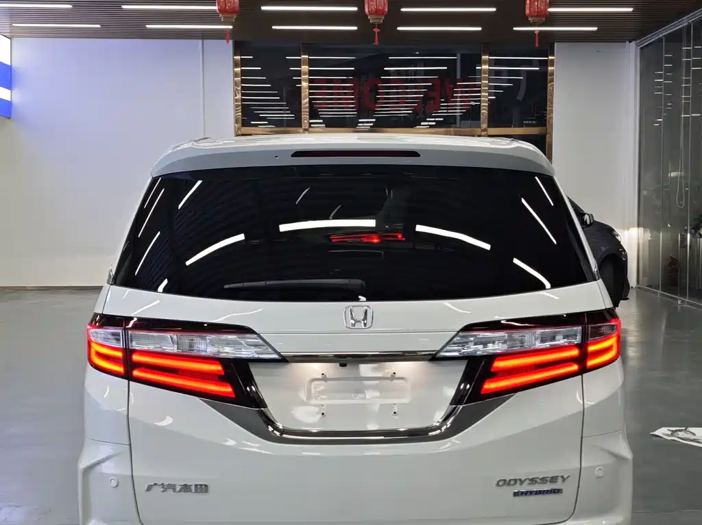 Honda Odyssey 2021 — фото 15