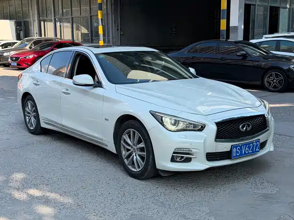 Infiniti Q50L 2016