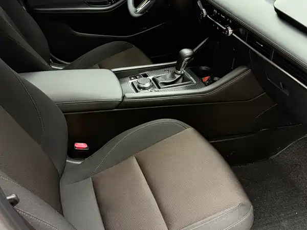 Mazda 3 Axela 2022