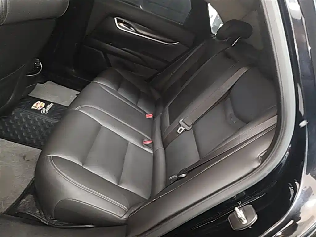 Cadillac XTS 2019 — фото 17