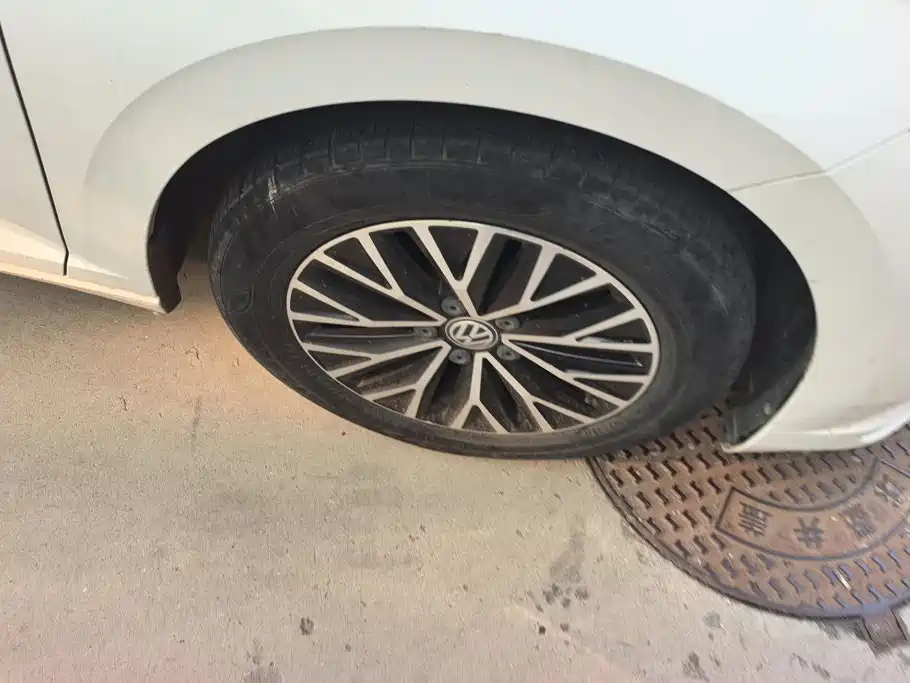 Volkswagen Sagitar 2020