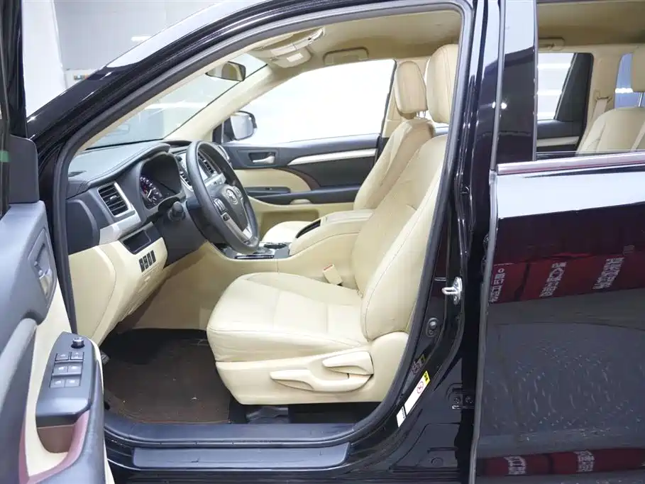 Toyota Highlander 2017 — фото 15