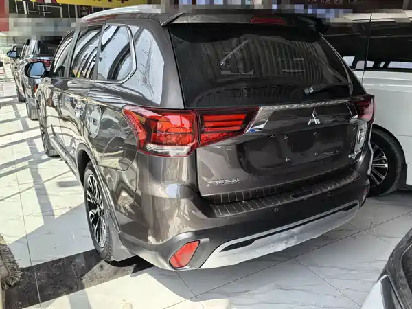 Mitsubishi Outlander 2019