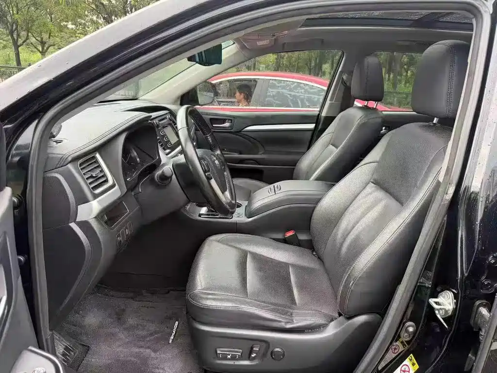Toyota Highlander 2015
