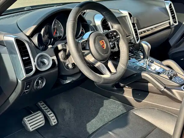 Porsche Cayenne 2016