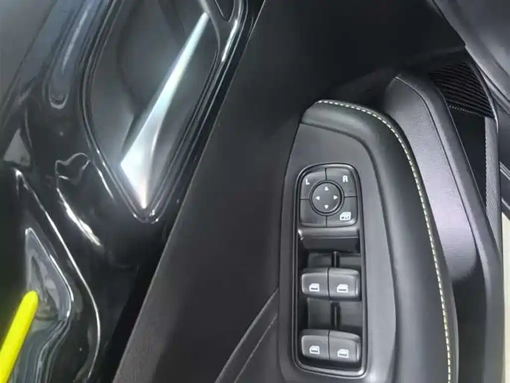 Roewe i5 2023 — фото 13
