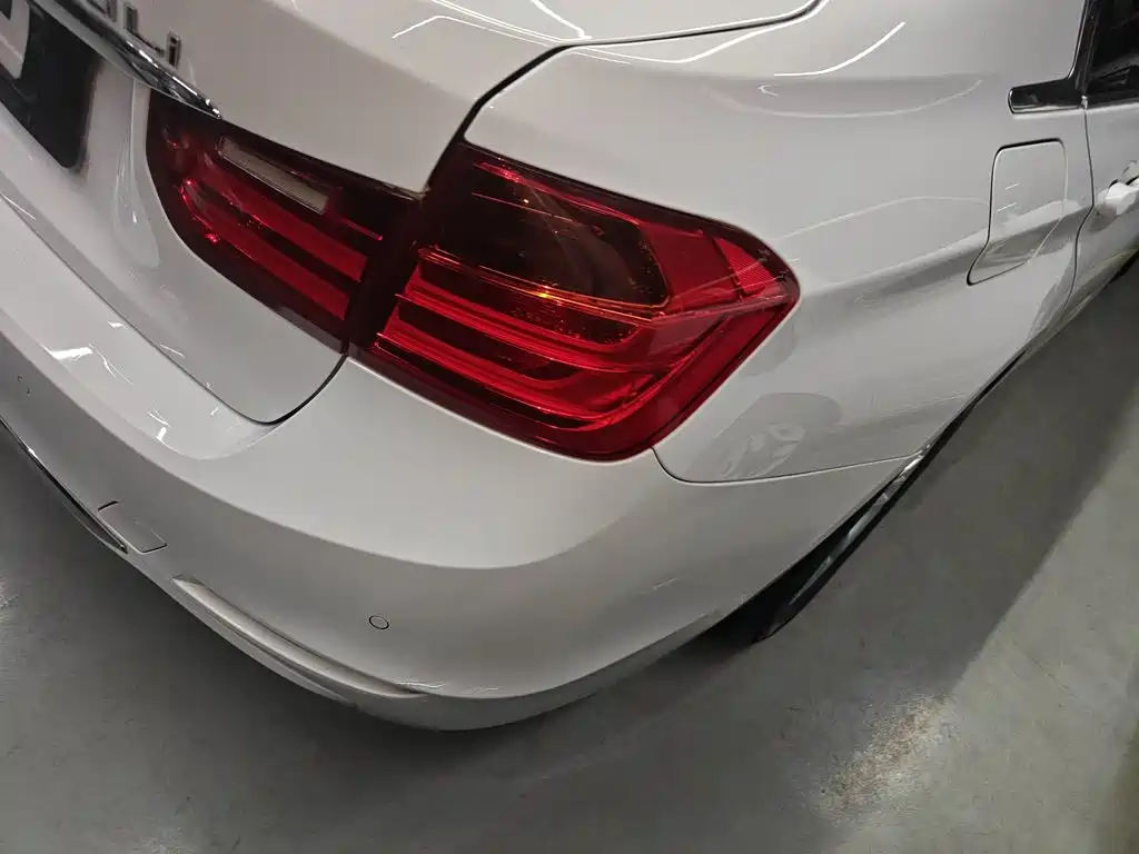 BMW 3 Series 2014 — фото 24