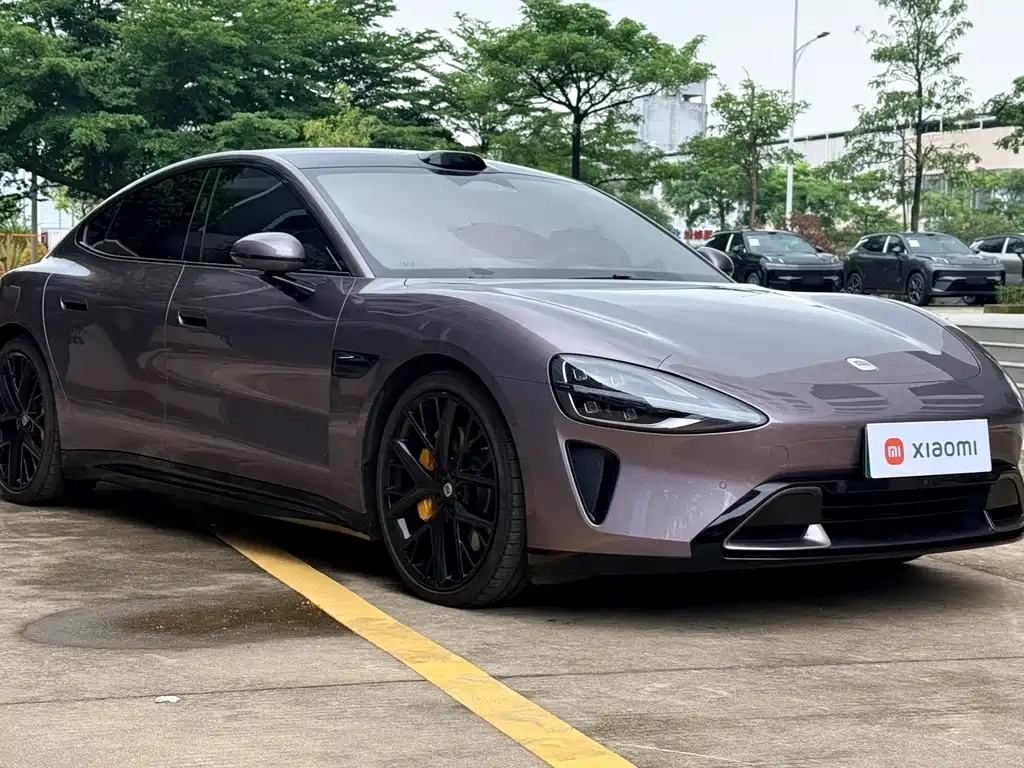 Xiaomi SU7 2024