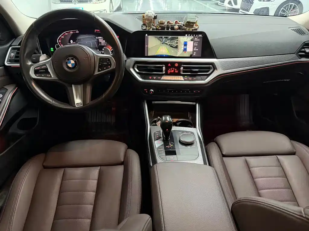 BMW 3 Series 2019 — фото 11