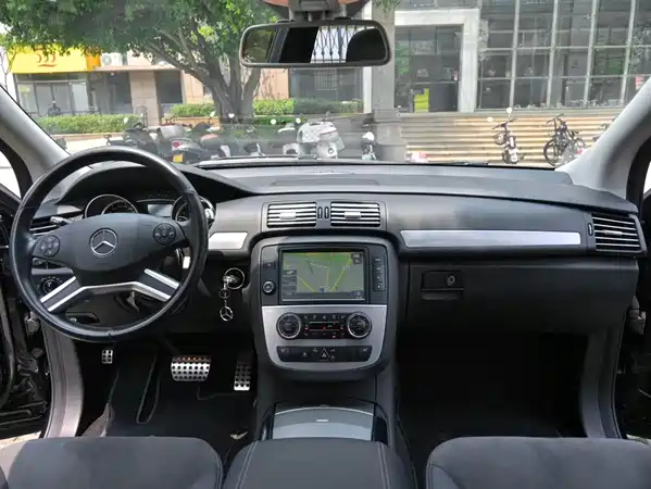 Mercedes-Benz R-Class 2014