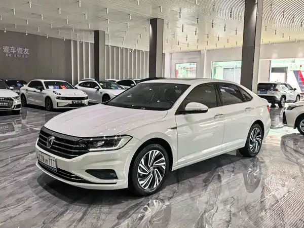 Volkswagen Sagitar 2021