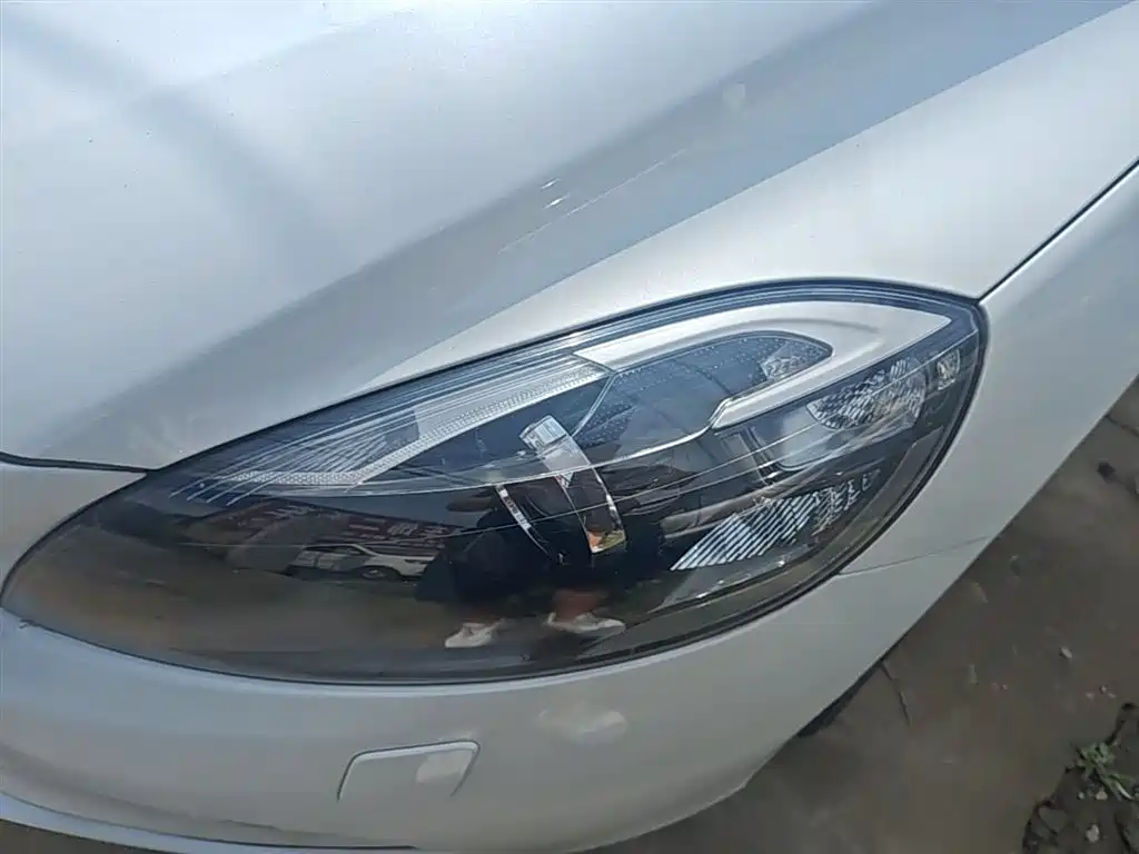 Volvo V40 2015 — фото 24
