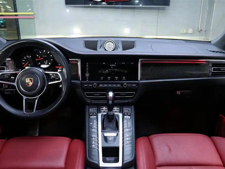 Porsche Macan 2020 — фото 19