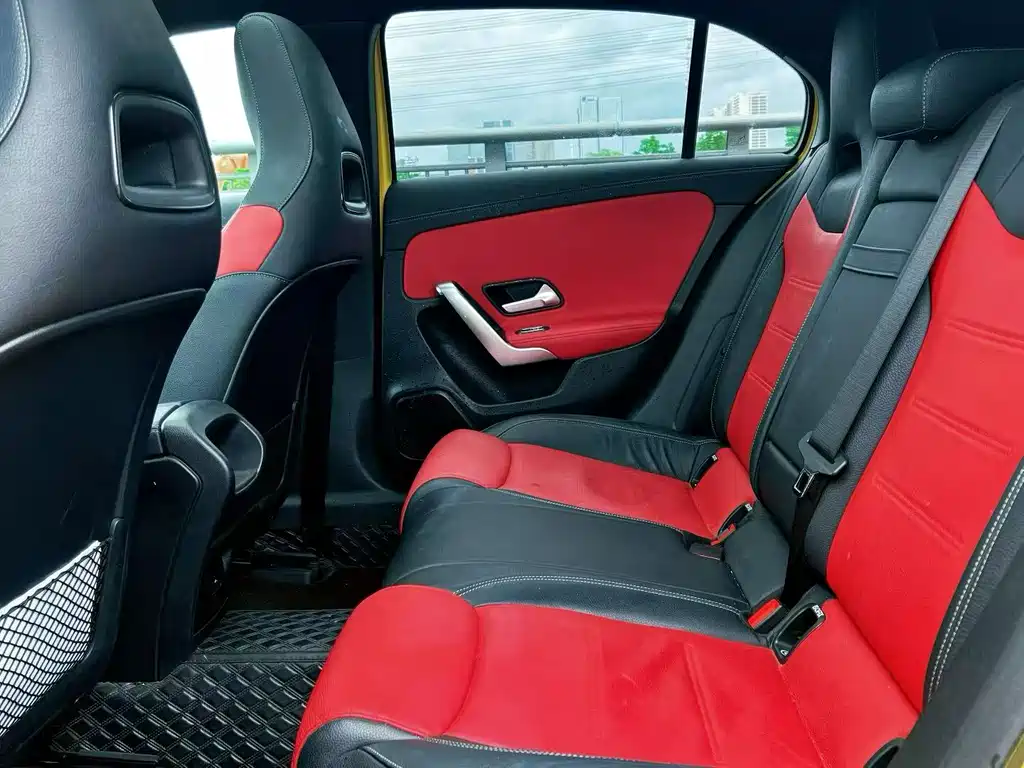 Mercedes-Benz A-Class AMG 2022 — фото 5