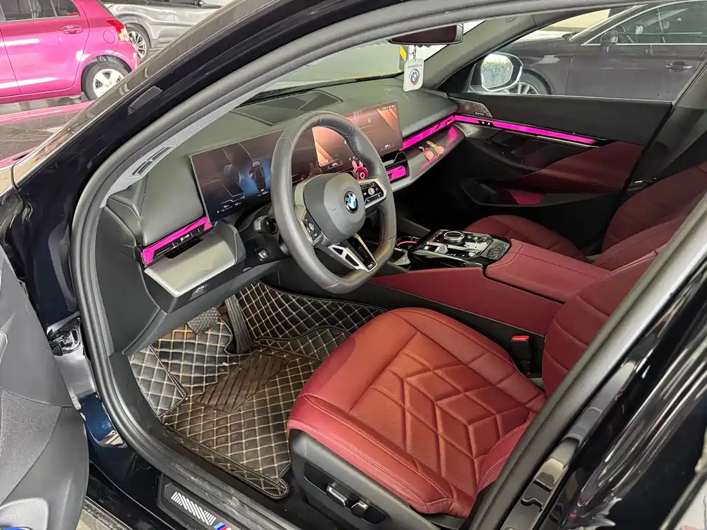 BMW 5 Series 2025