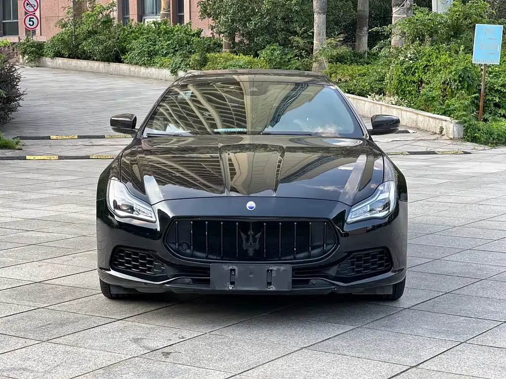 Maserati Quattroporte 2017 — фото 2
