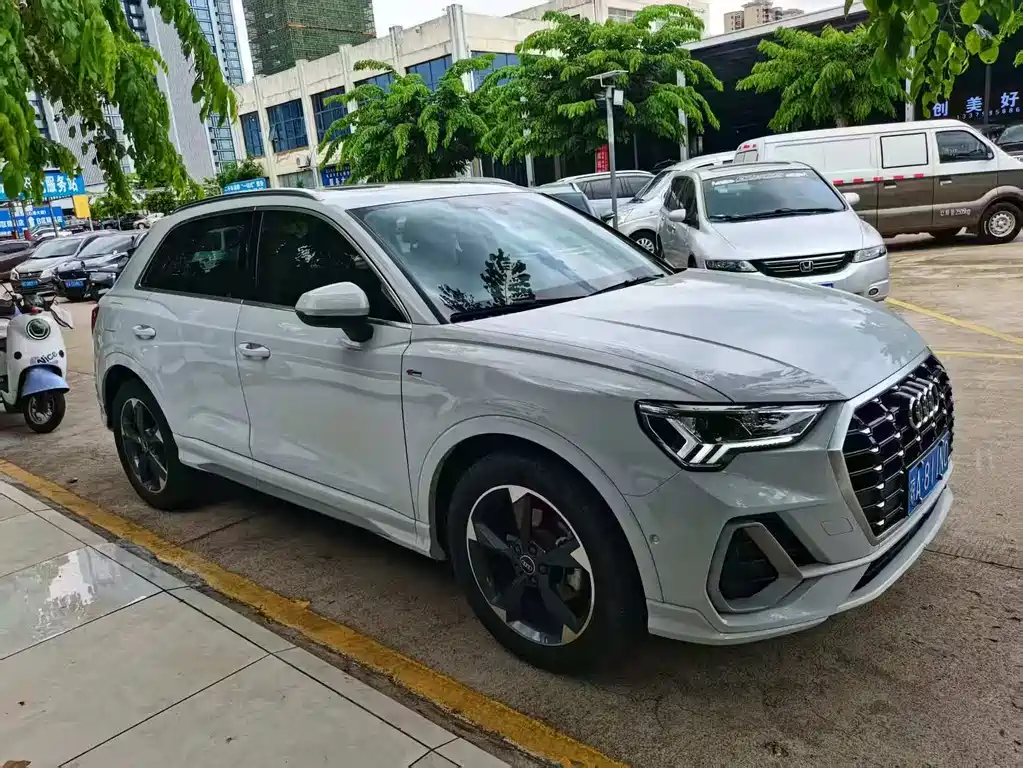 Audi Q3 2023