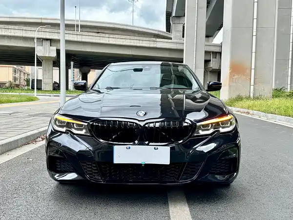 BMW 3 Series 2021