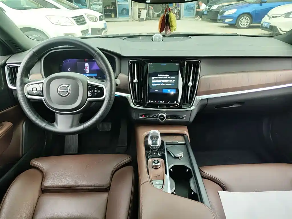 Volvo S90 2023 — фото 10
