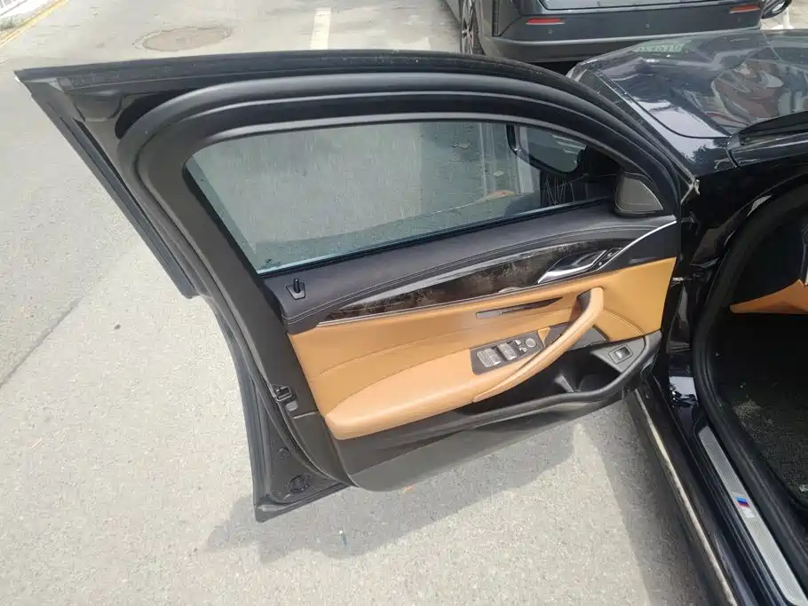 BMW 5 Series 2020