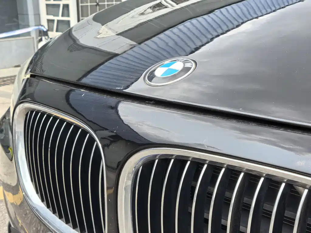 BMW 7 Series 2010 — фото 7