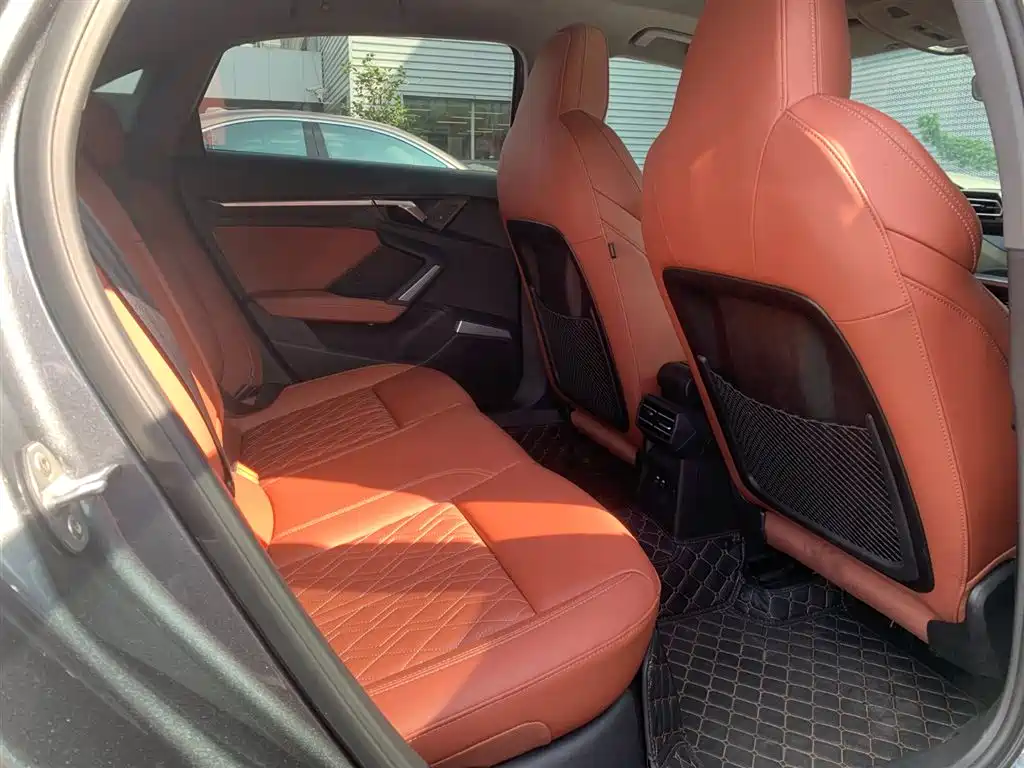Audi A3 2025 — фото 8