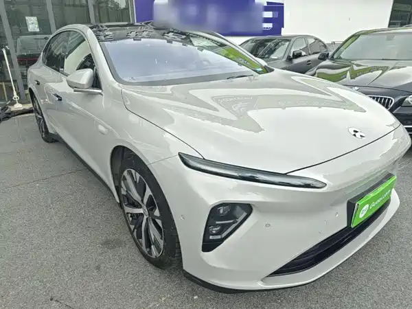 NIO ET7 2025