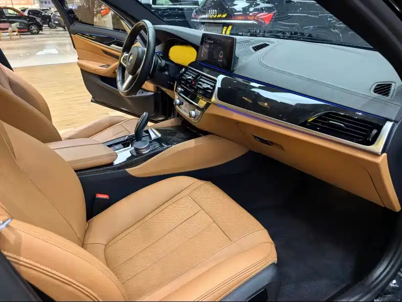 BMW 5 Series 2020