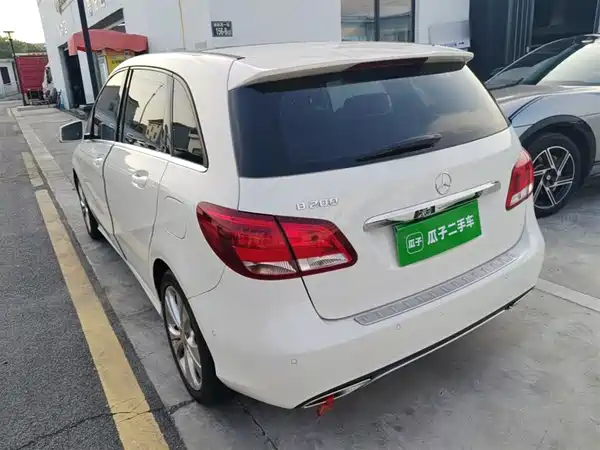 Mercedes-Benz B-Class 2015